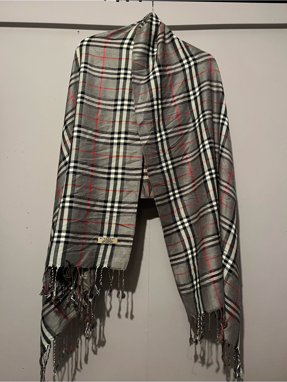 Burberry Nova Check Shawl